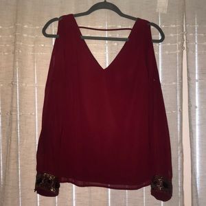 Merlot open sleeve top